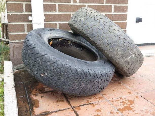 Na farmě je užitečný pro různé velikosti pneumatik.