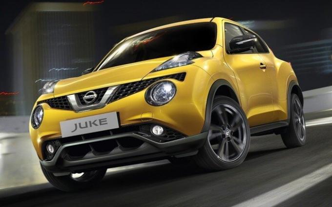 Žlutá Nissan Juke 2014. | Foto: cheatsheet.com.