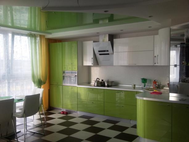 Zelená kuchyně (54 fotografií) Ischia: videonávod na domácí dekoraci, design, kuchyňský set, stůl, židle, stěny, strop, Leroy Merlin, fotografie a cena