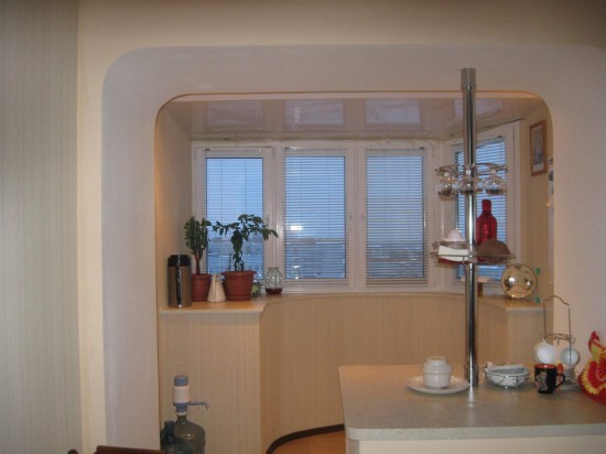 Balkon v kombinaci s kuchyní - rozšířený prostor