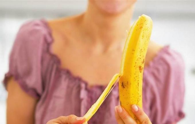 Zde je návod, jak jíst banán opravdu je.