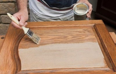 DIY restaurování starého kuchyňského nábytku