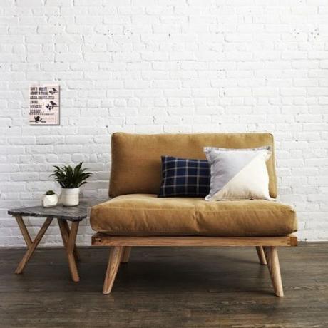 Jak si vybrat pohovku v malém obývacím pokoji: 5 chytré nápady