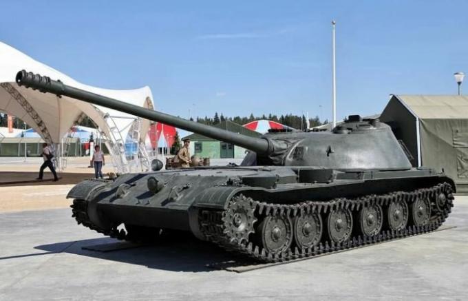Zkušenosti ze Sovětského svazu v těchto tanků a samohybných děl nebyly. | Foto: yandex.ru. 