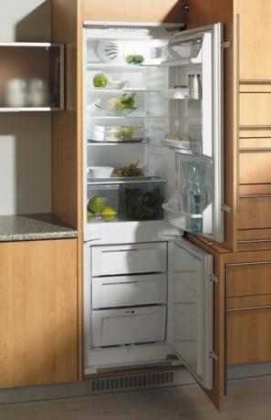 design kuchyně 6 m2 s lednicí