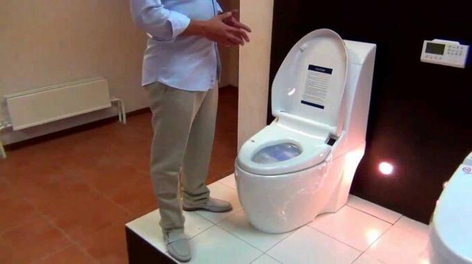 Tato toaleta je nejen myje.
