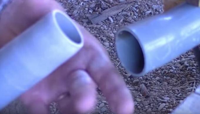 Jak se připojit k potrubí z PVC bez spojů.