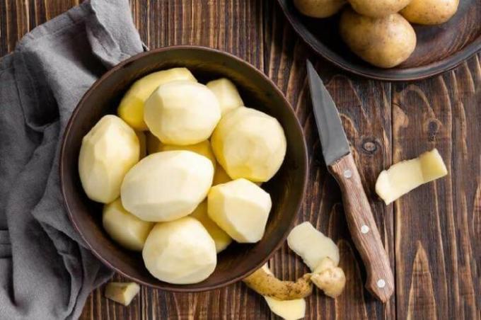 Základní recept na chutné brambory.