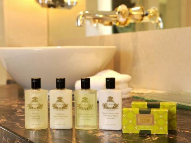 Mýdla, šampony, sondy. | Foto: euromag.ru. 