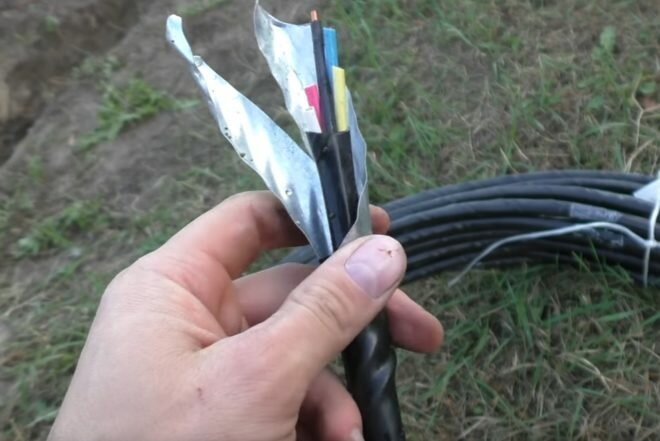 Který kabel lze použít pro venkovní rozvody?